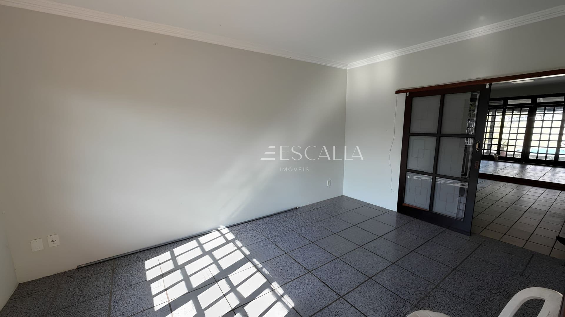Casa à venda no bairro Saguaçu
