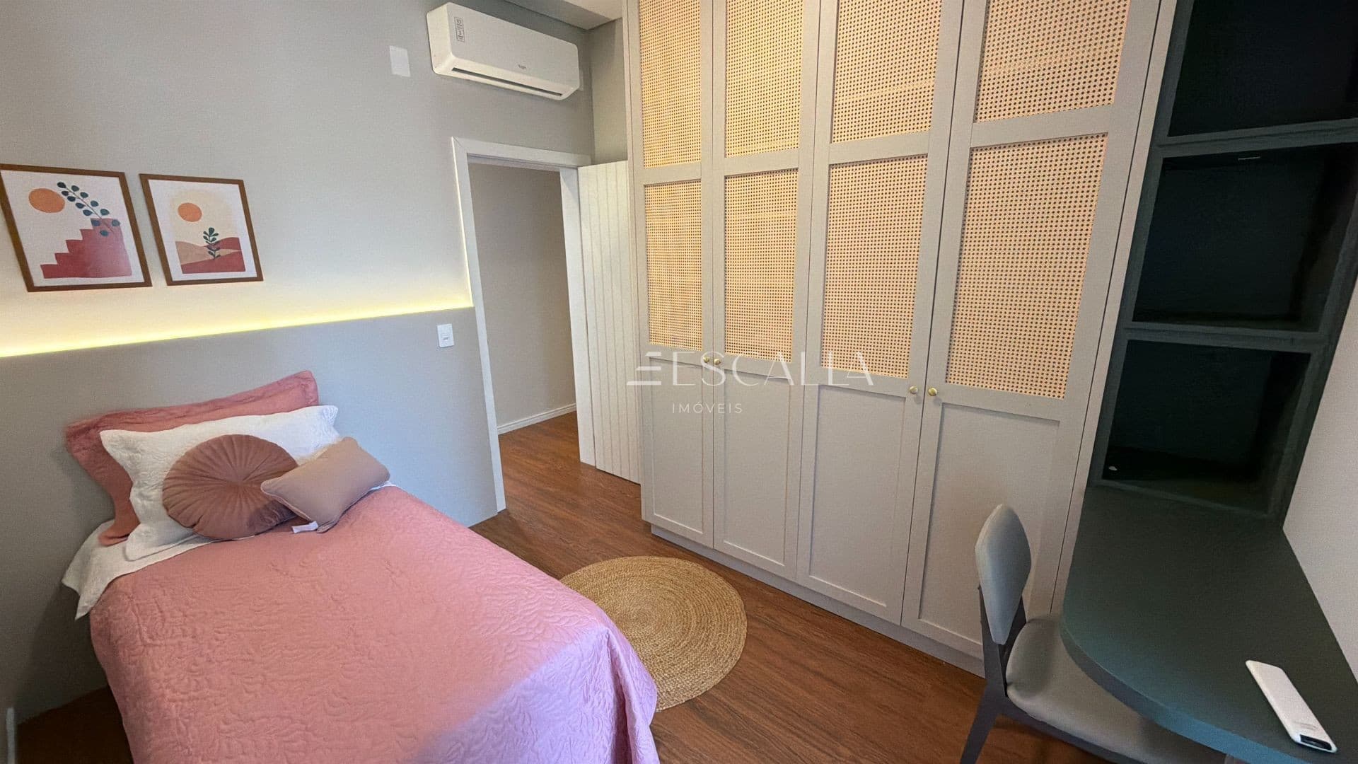Casas em condomínio à venda no bairro Iririú | Residencial Cidade das Flores